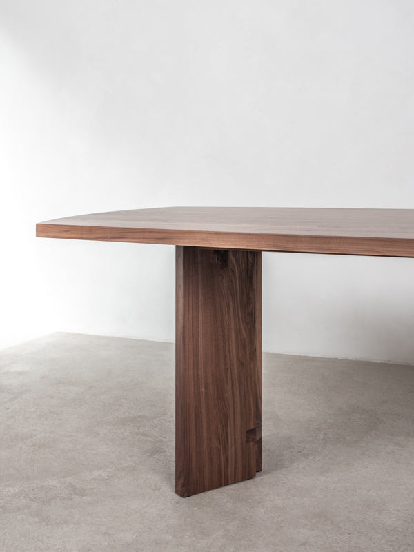 Partition Dining Table