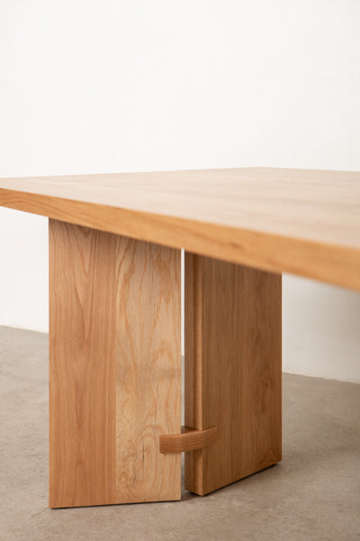 Partition Dining Table